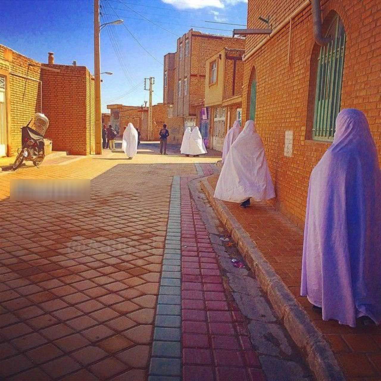 تصویری جالب از حجاب متفاوت زنان در این شهر ایران